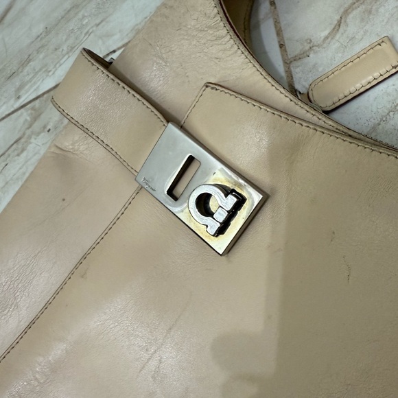 Ferragamo Leather Shoulder Bag - Picture 4 of 16